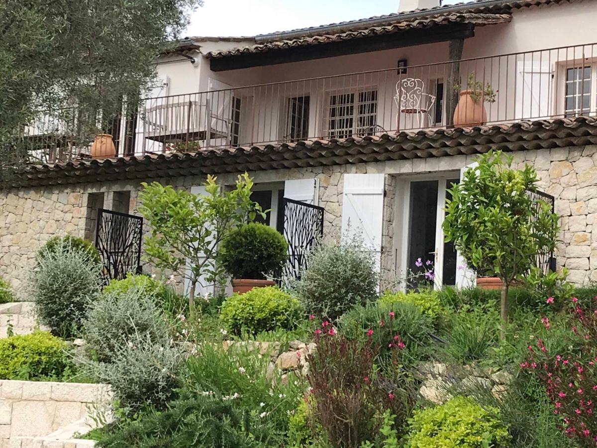 Отель A Casa Bianca Сен-Поль-де-Ванс Экстерьер фото