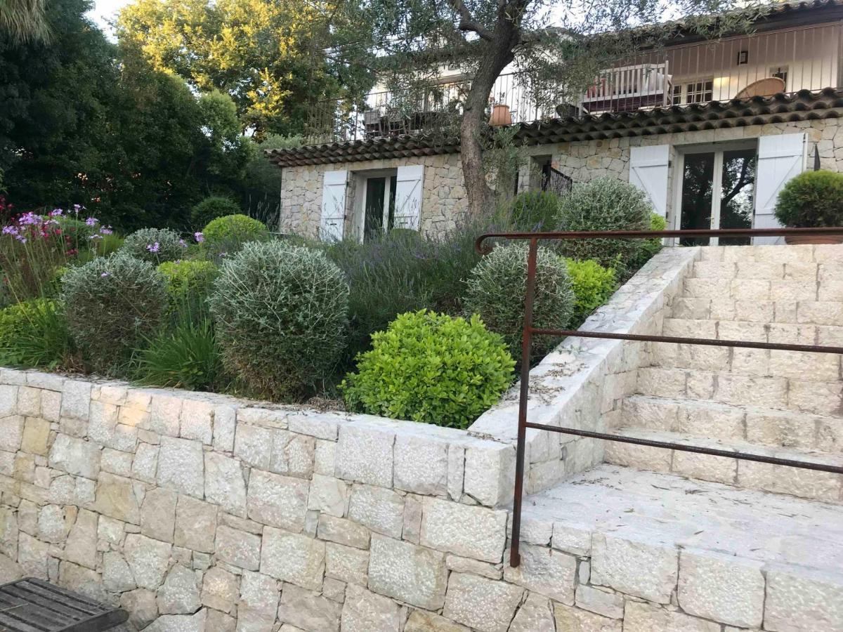 Отель A Casa Bianca Сен-Поль-де-Ванс Экстерьер фото