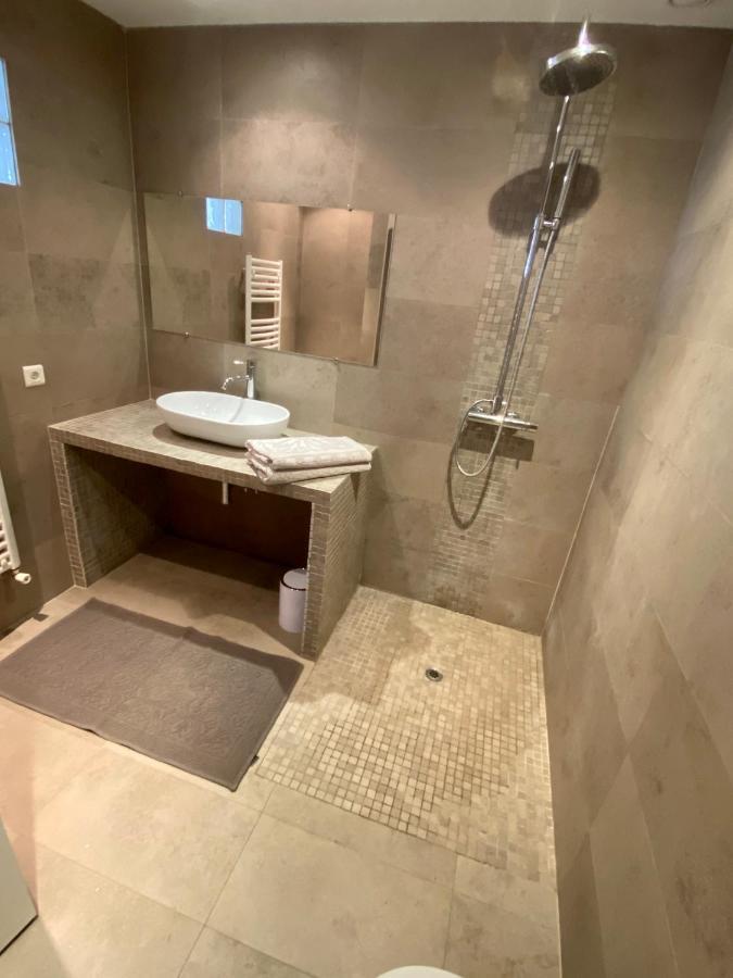 Отель A Casa Bianca Сен-Поль-де-Ванс Экстерьер фото